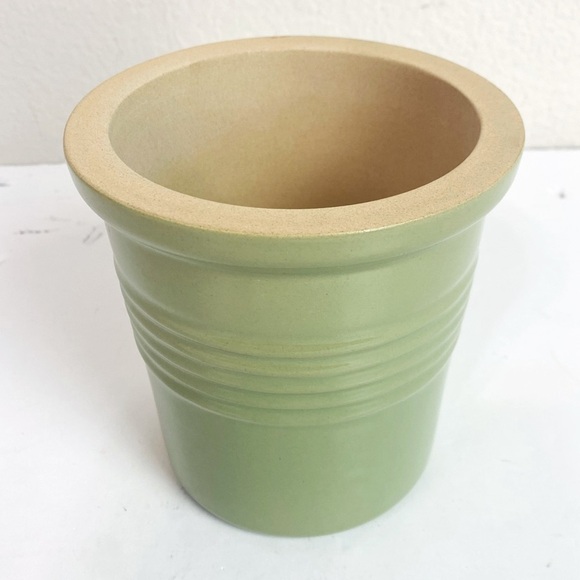 The Pampered Chef Family Heritage Sage Green Stoneware Crock - Picture 2 of 4